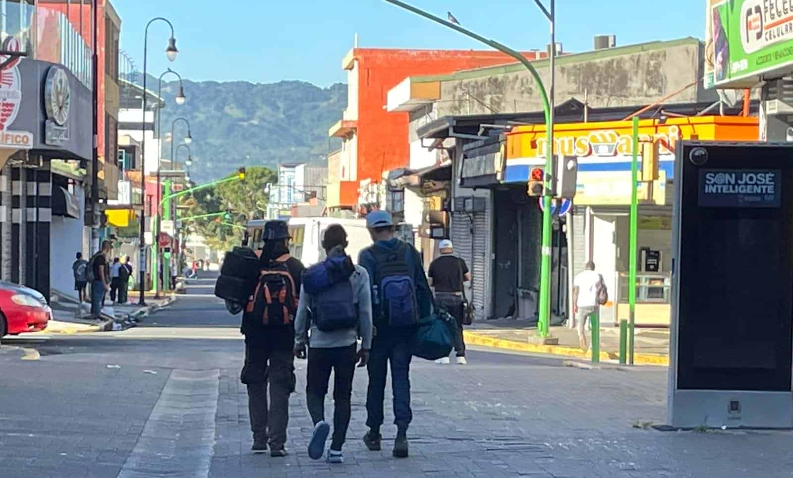 Solicitantes de refugio y refugiados en Costa Rica tendrán atención en la CCSS