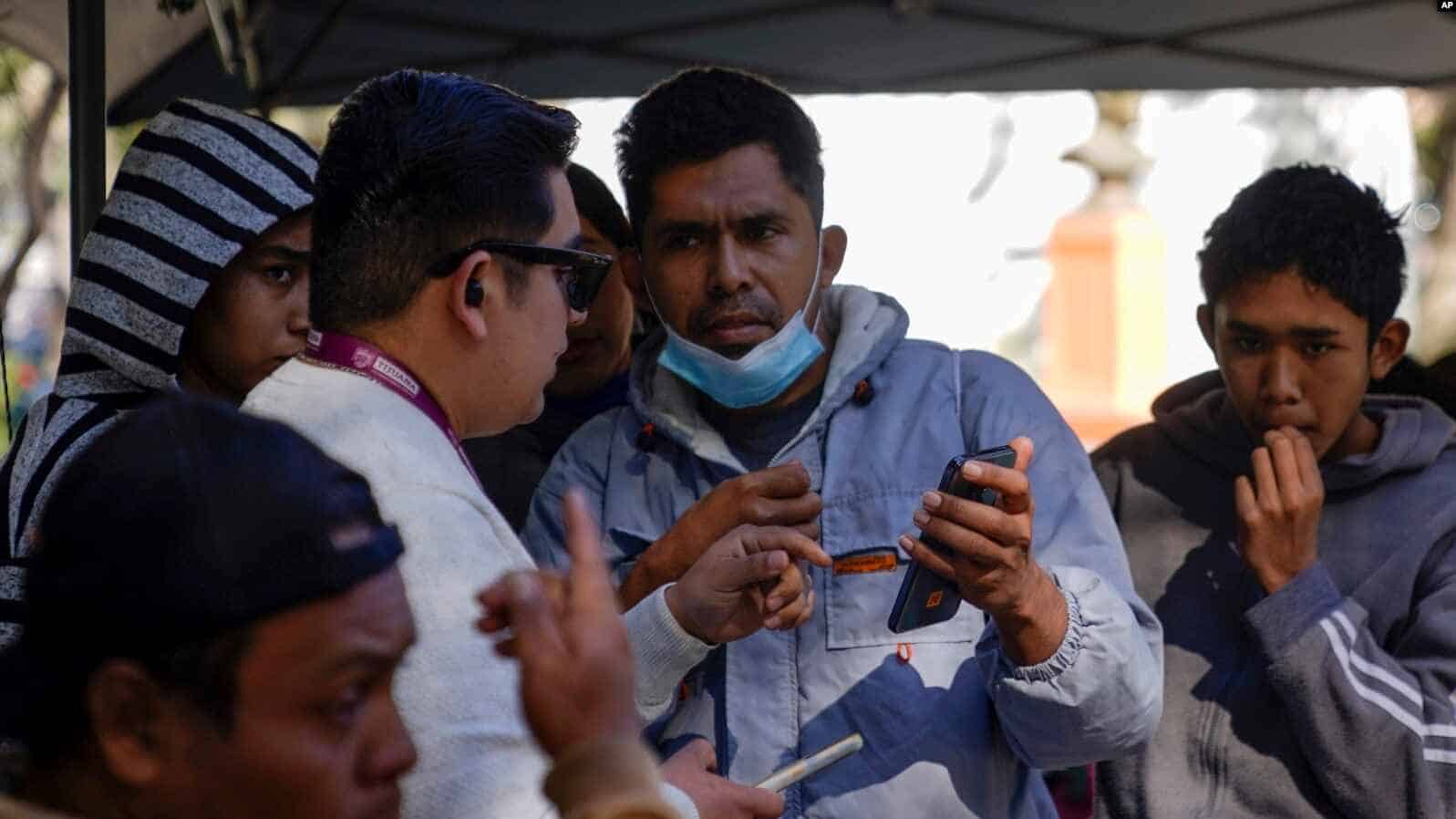  De la alegría a la angustia para los solicitantes de asilo con las nuevas normas en EEUU