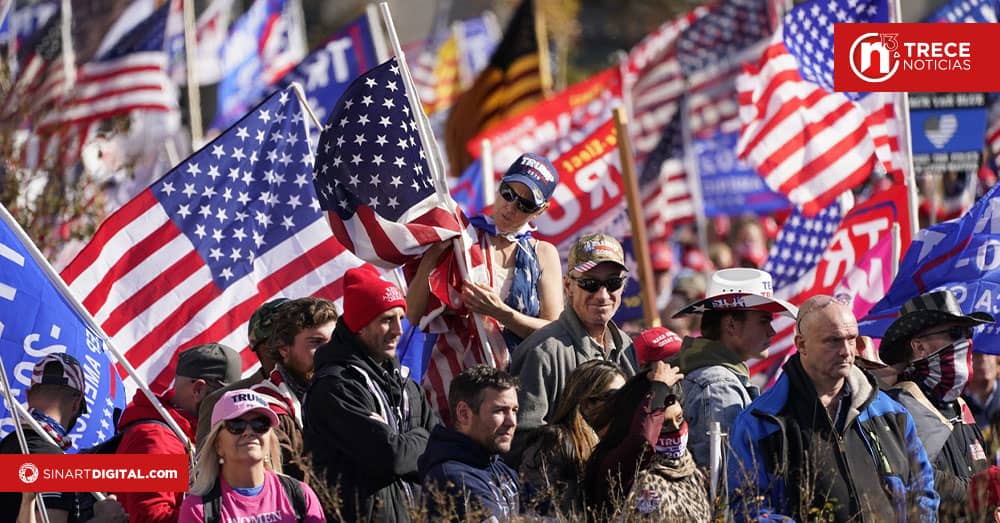 En la gélida Washington, los simpatizantes de Trump esperan con impaciencia