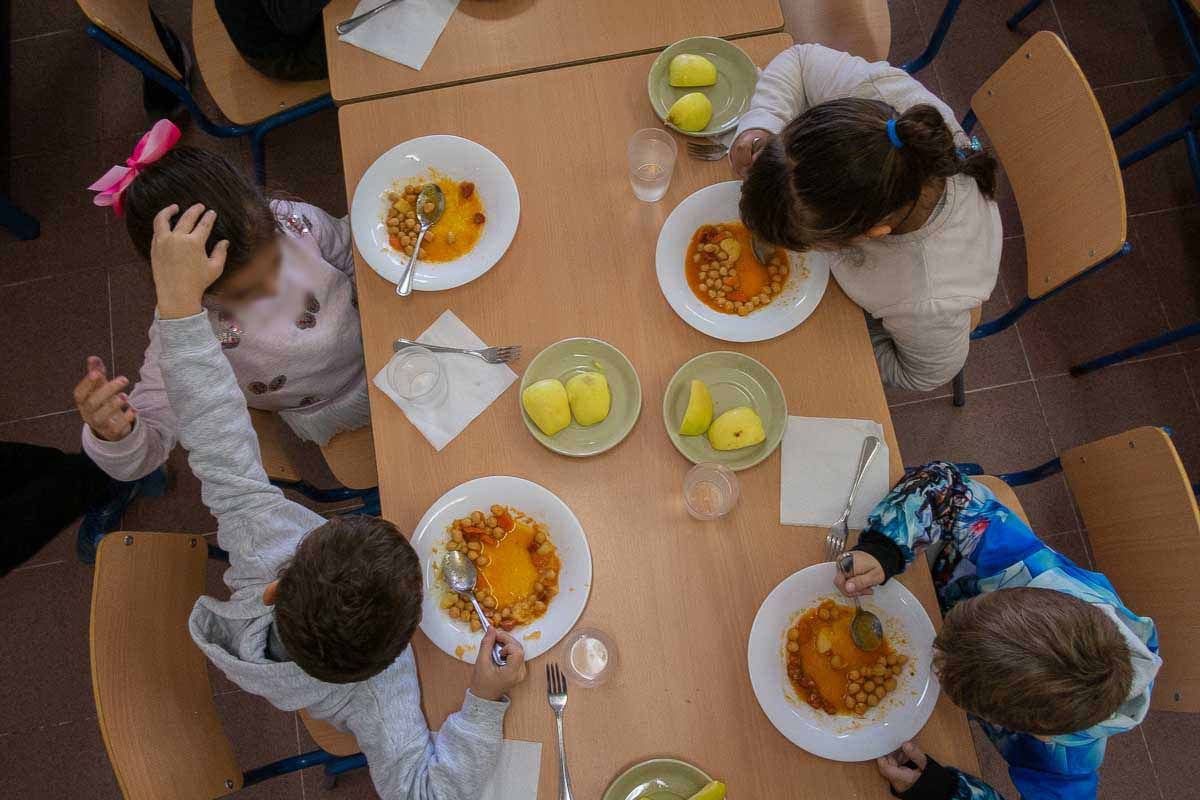 Defensoría de los habitantes: Recortes presupuestarios amenazan el bienestar de la niñez costarricense