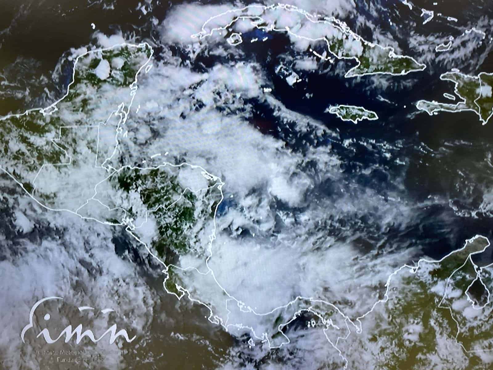 Onda tropical #29 y polvo de Sahara afectarán al país
