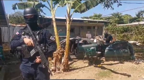 Fiscalía pedirá medidas cautelares contra detenidos por homicidio de policía