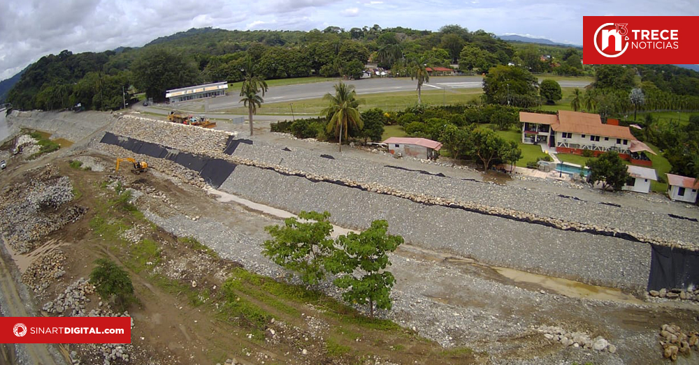 Construyen diques para proteger a comunidades de Osa