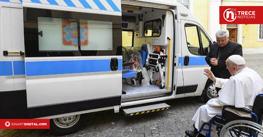 El papa dona a Ucrania cuatro ambulancias para el frente