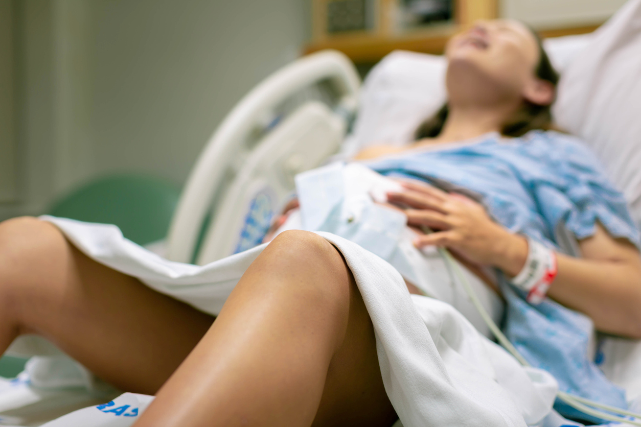 Mujeres priorizan desarrollo profesional y bienestar físico antes que la maternidad