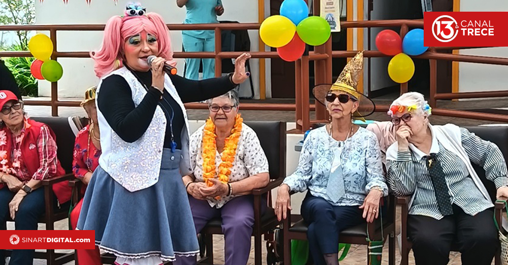 Abuelitos y abuelitas en Moravia con fiestón por el Día del Padre 