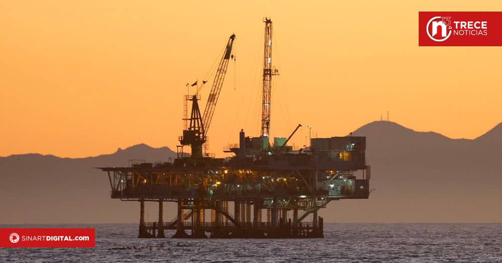El petróleo sube entre incertidumbre sobre suministro y debilidad del dólar