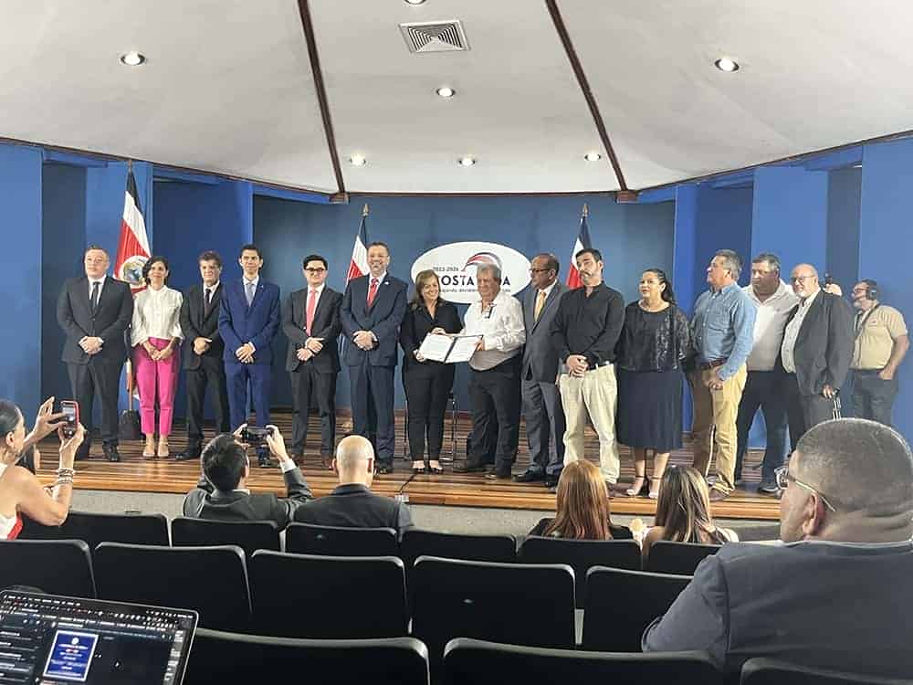 Ejecutivo presentó proyecto para regular plataformas de transporte