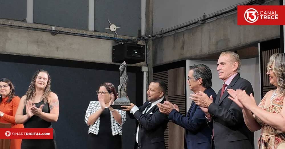 Turrialbeño recibe Premio Nacional de Valores por su servicio a las comunidades
