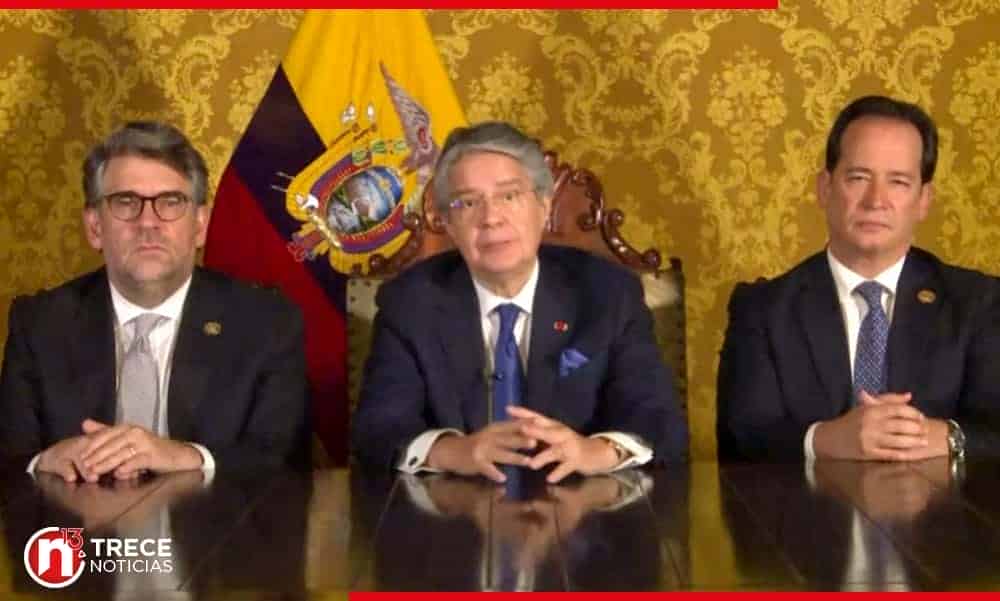 Presidente de Ecuador disuelve el Congreso antes de ser destituido