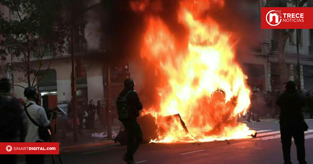 Periodista en estado crítico por represión policial en protesta en Argentina 
