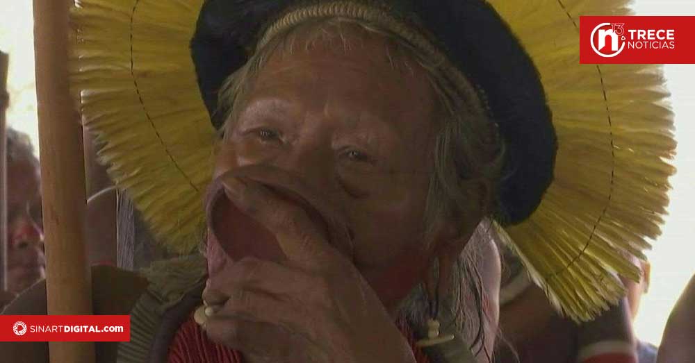 Salud del cacique Raoni mejora pero sigue en cuidados intensivos en Brasil