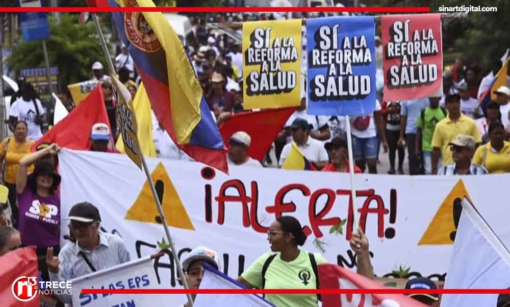 Con los colombianos en las calles, Petro insta al Congreso a aprobar las reformas