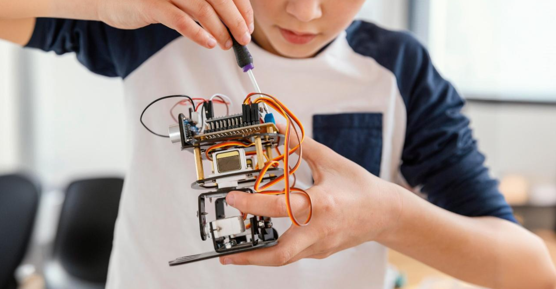 Robotifest 2024: Estudiantes deslumbran con innovación en robótica y tecnología