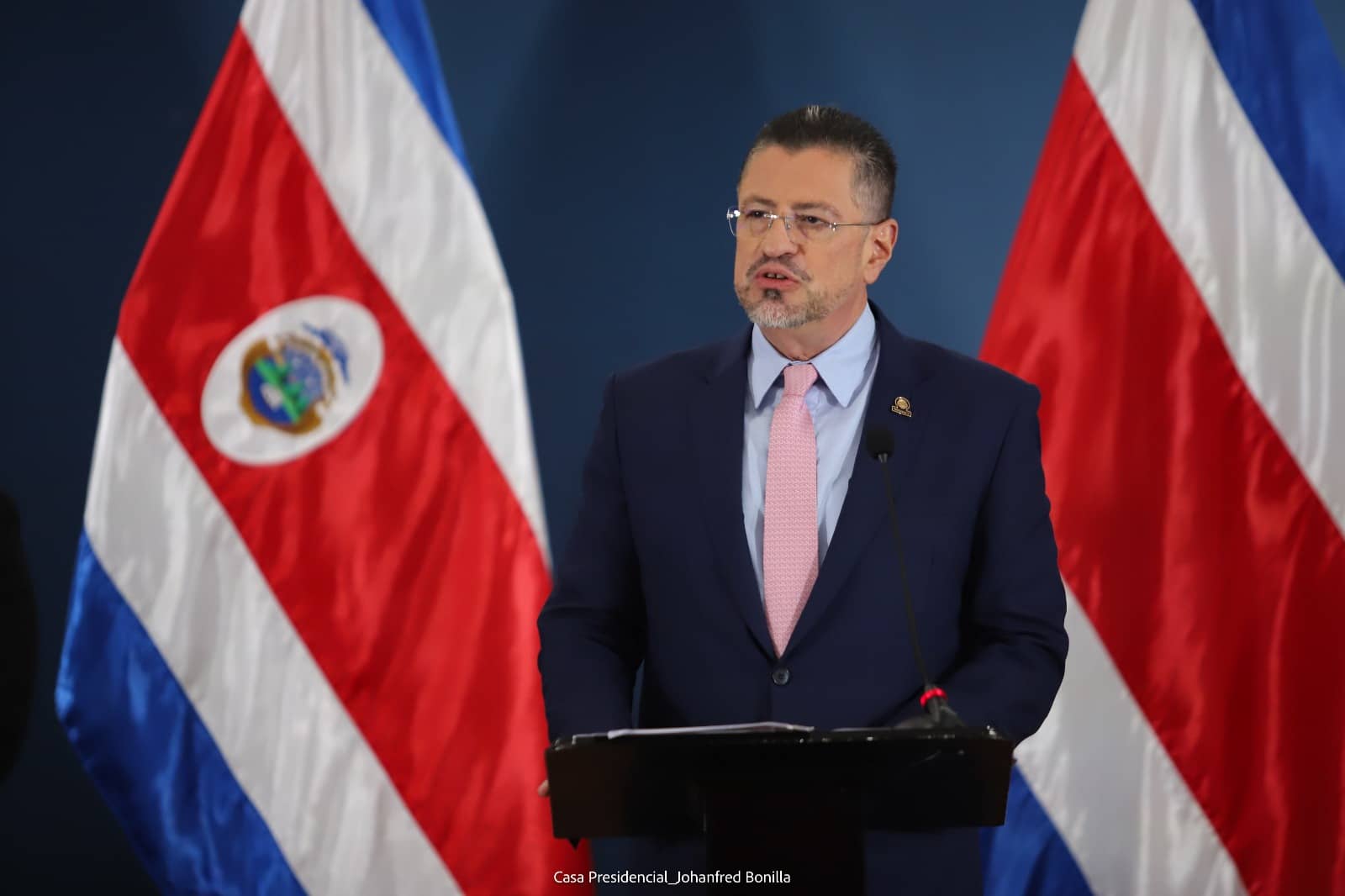 Gobierno niega que Rodrigo Chaves negociara con poderosos carteles narco