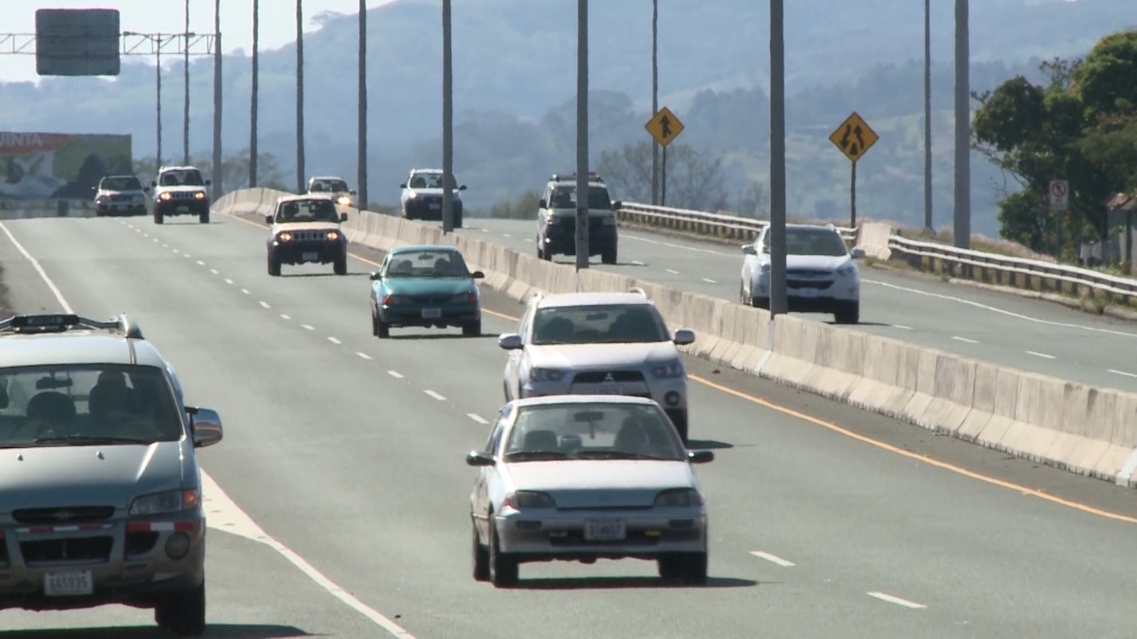 Ruta 27 tendrá reversibilidad este domingo por regreso de vacacionistas
