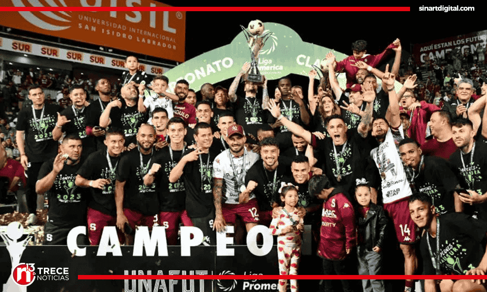 Noche mágica en Tibás: Saprissa da su vuelta olímpica número 38