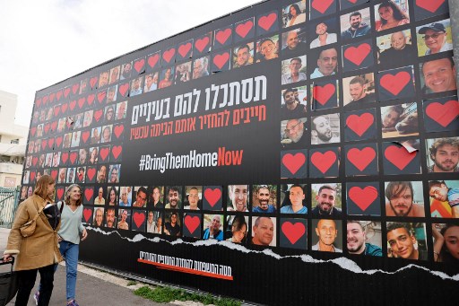 Francia evacúa a 42 personas de la Franja de Gaza