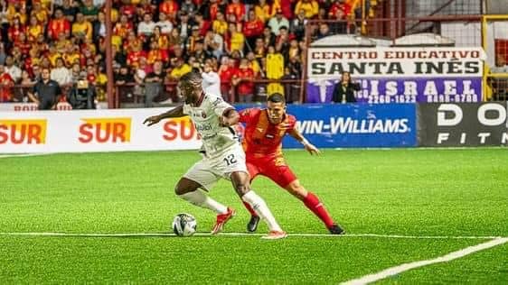 Alajuelense avanza a la final tras dramática tanda de penales contra Herediano