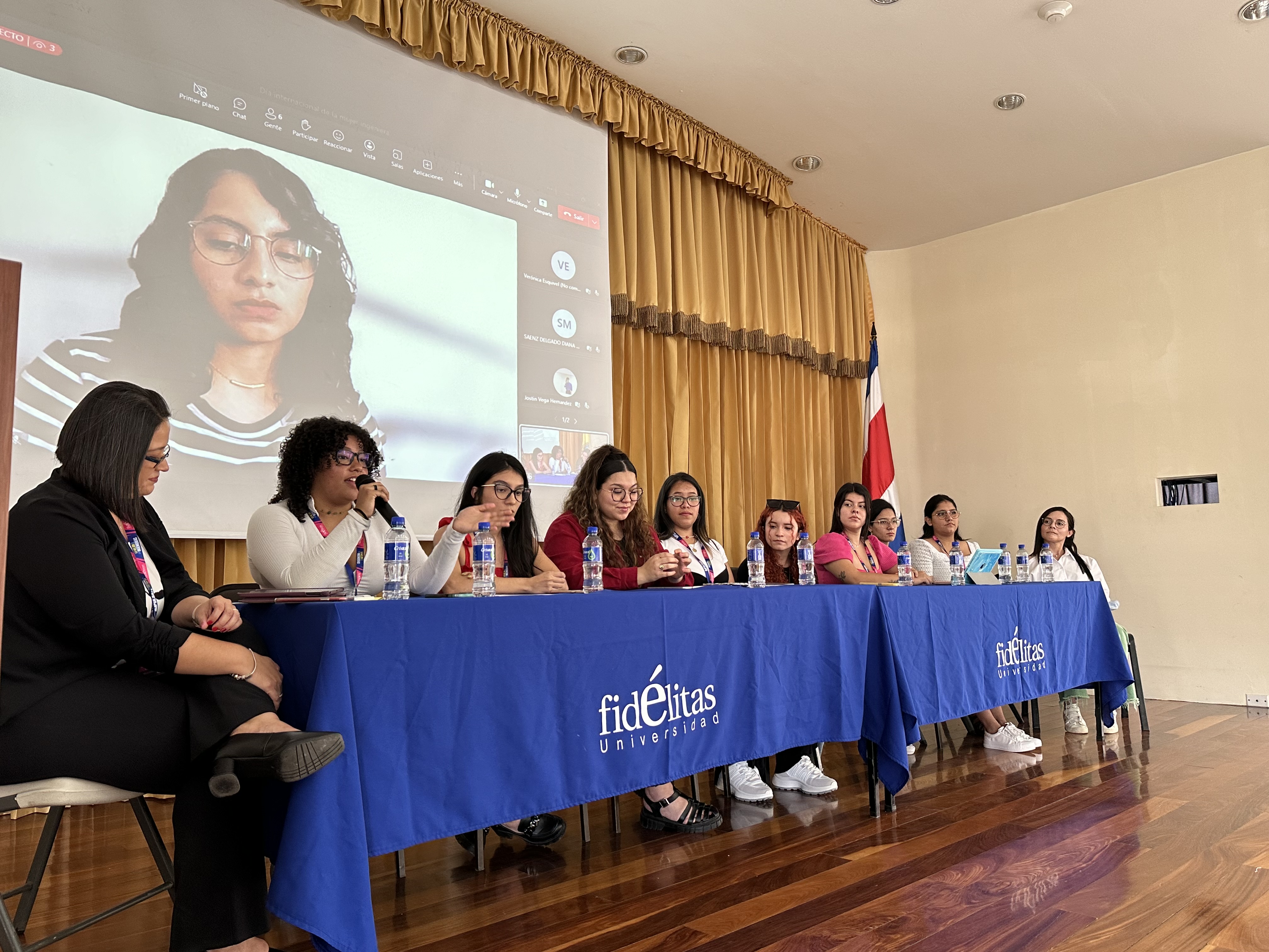 Steminist: Impulsando a mujeres en Semiconductores