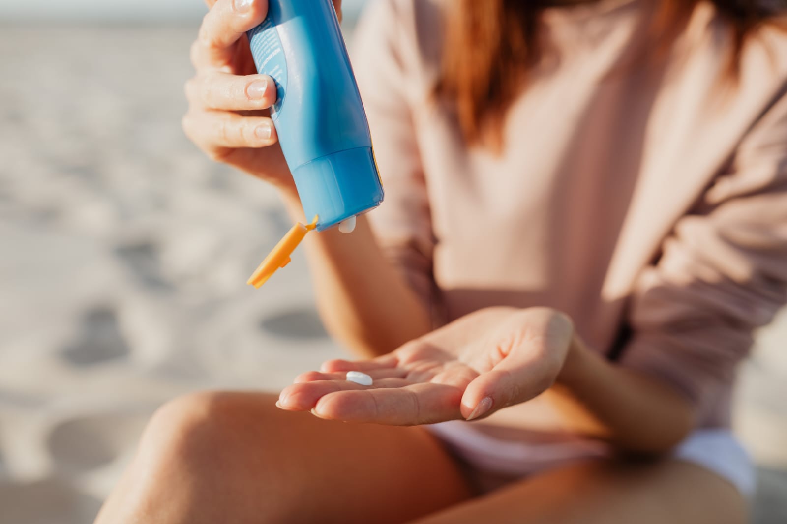 Dematólogos aseguran que el skincare sin guía médica puede dañar la piel