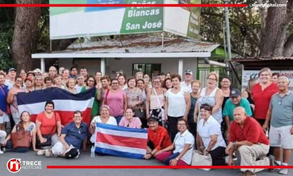 Nicaragua negó el ingreso a 100 ticos que viajaron en bus a este país para turistear