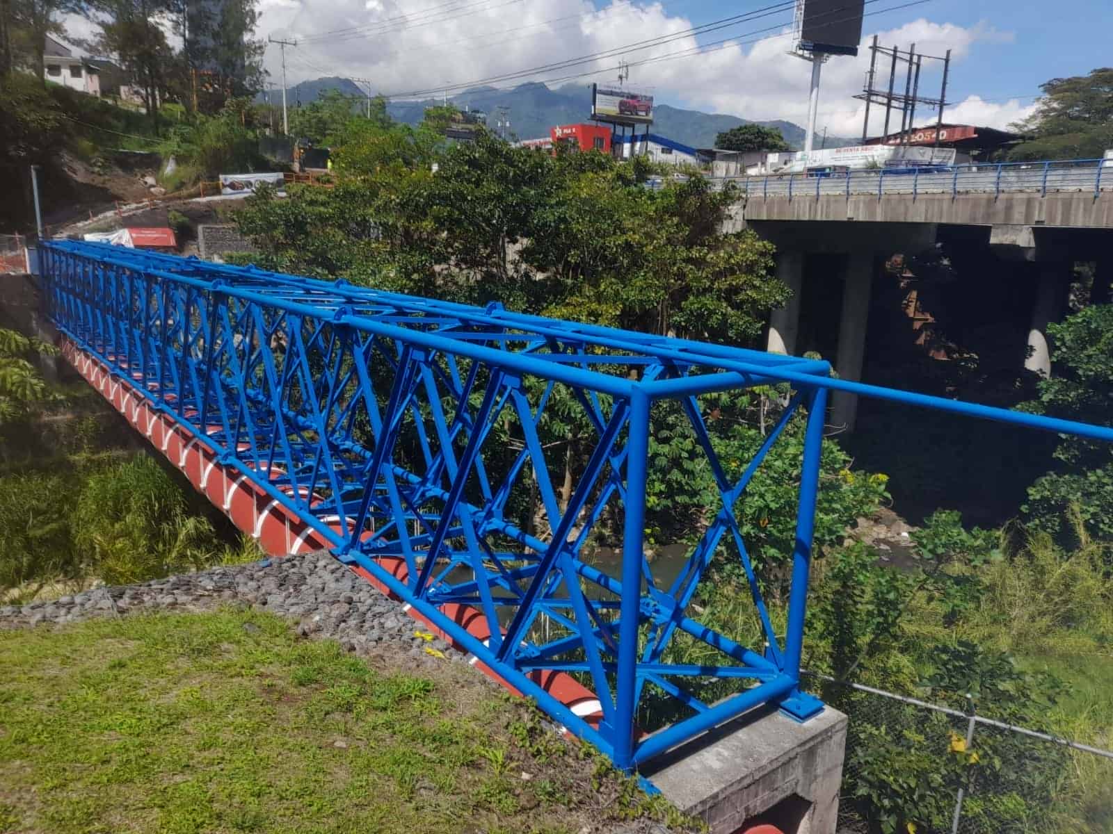 En el Día Mundial de los Océanos, Gobierno inaugura obra de saneamiento en río Tiribí