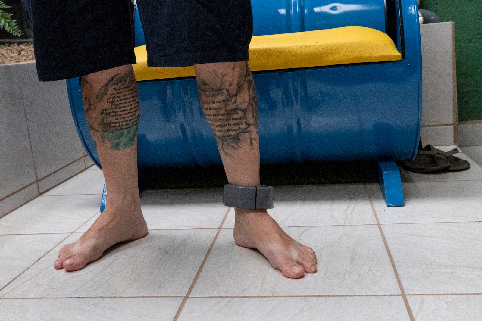 Sala Tercera: Proyecto para limitar uso de tobillera electrónica solo dispararía hacinamiento carcelario