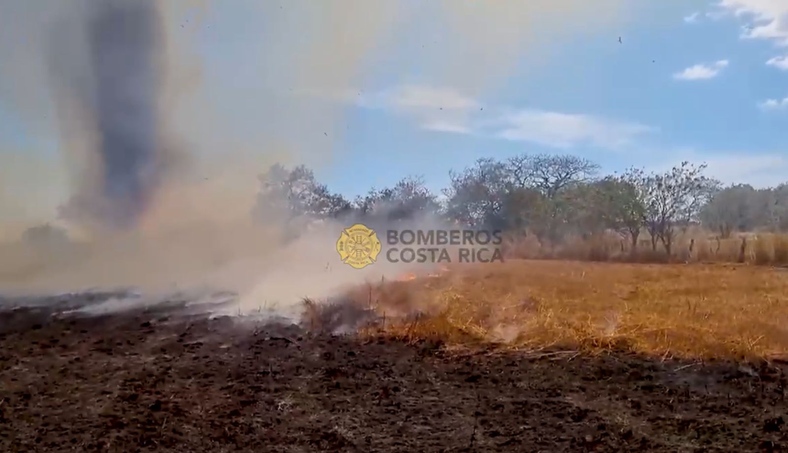 Vea el tornado de fuego que se formó en Liberia