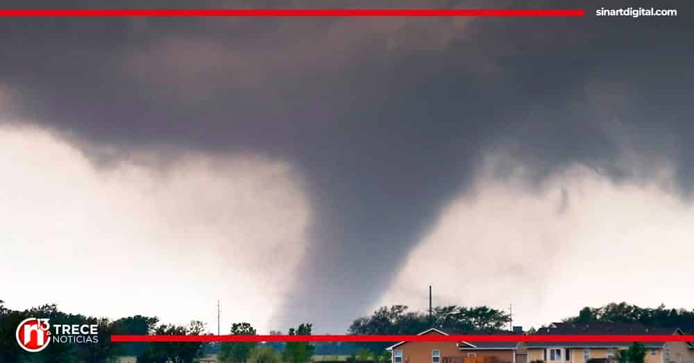 Tornados arrasan ciudad del norte de Texas: hay 3 muertos e importantes daños
