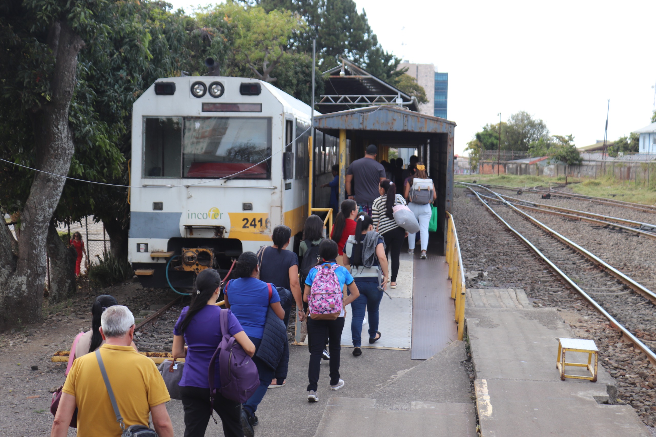 Incofer dará servicio de trenes de forma contínua por Romería 
