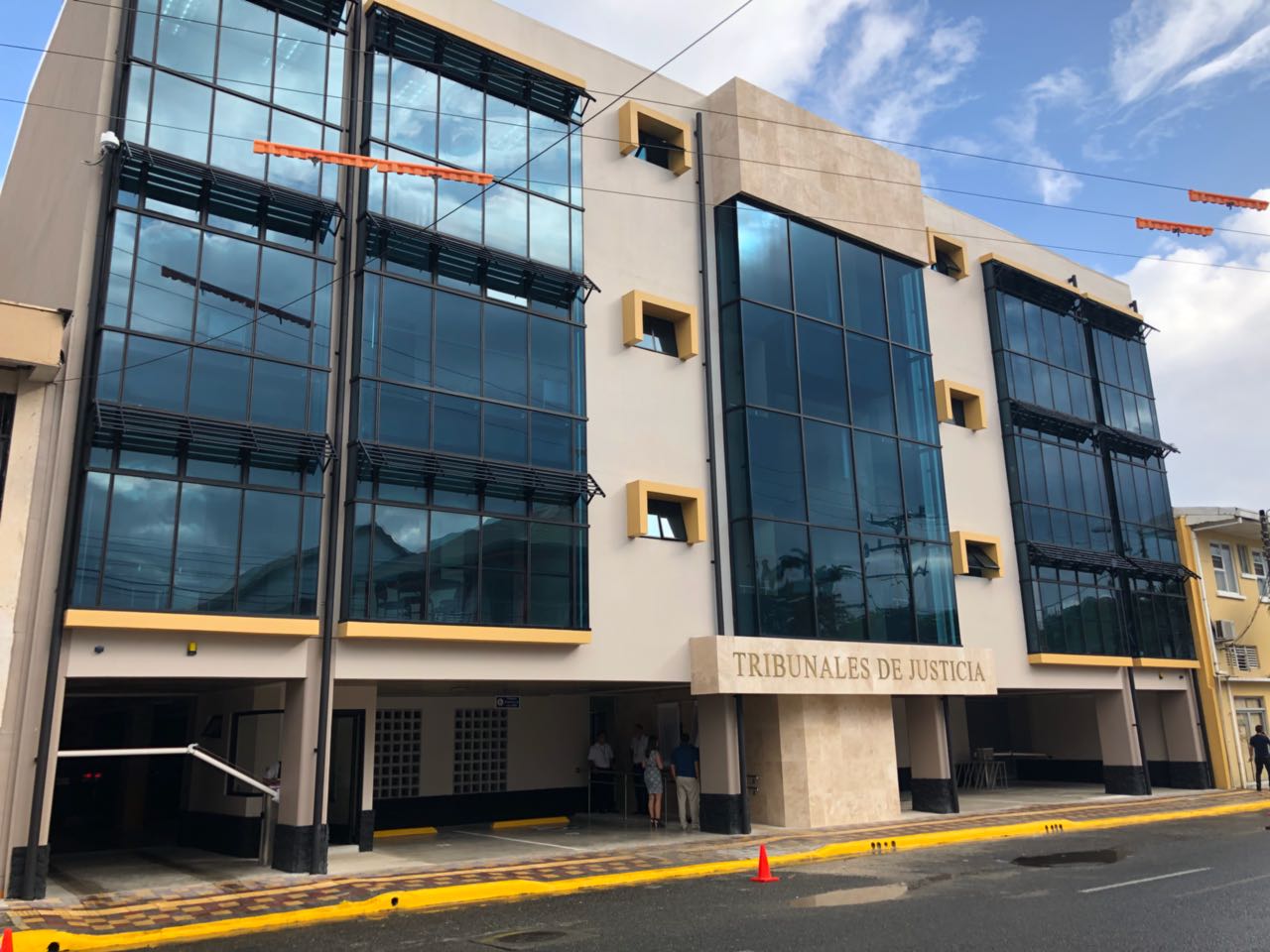 Poder Judicial buscará mejorar infraestructura de Tribunal de Limón tras mortal tiroteo