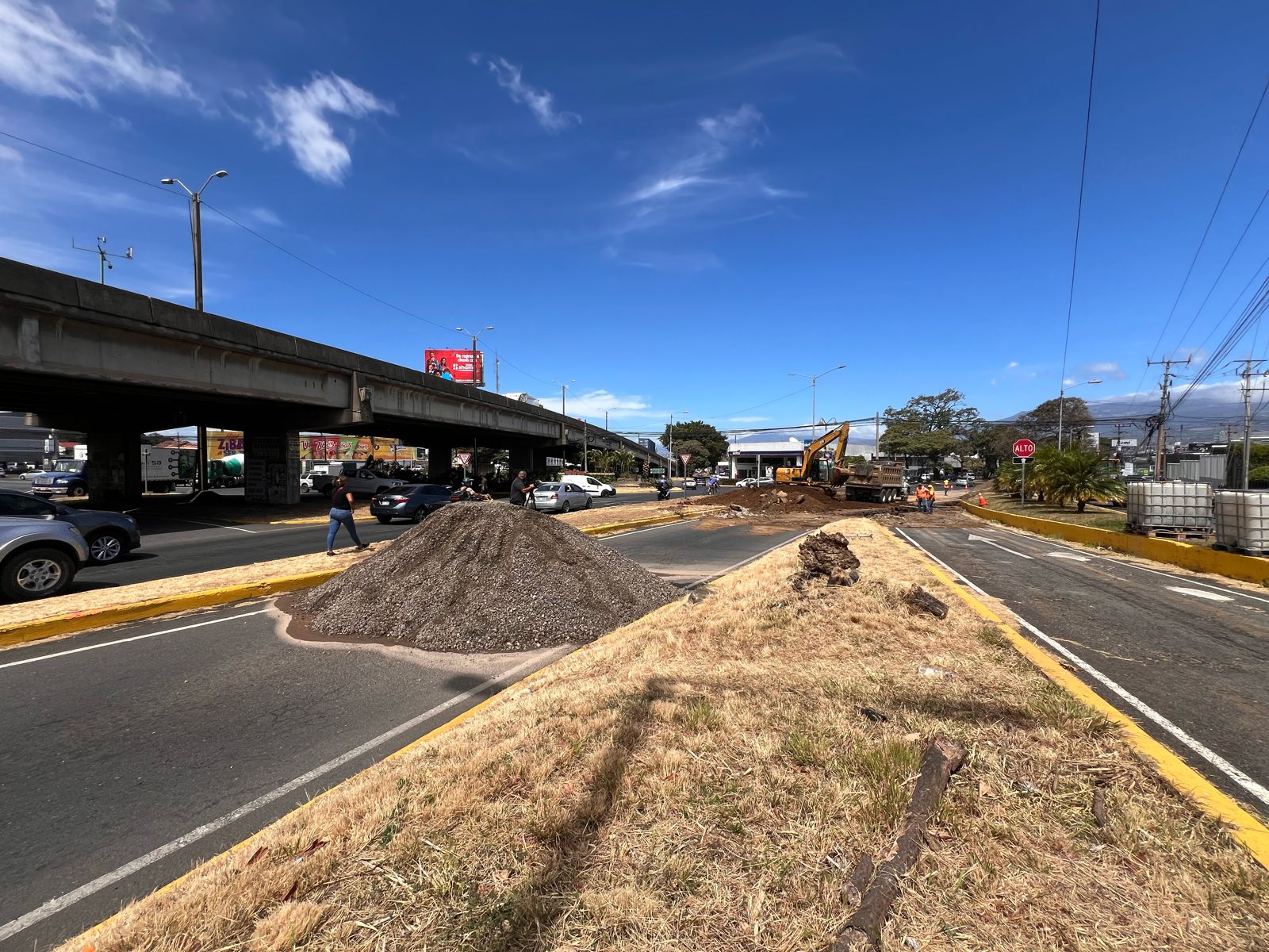 Conductores: Se dura hasta media hora en un tramo de tres kilómetros