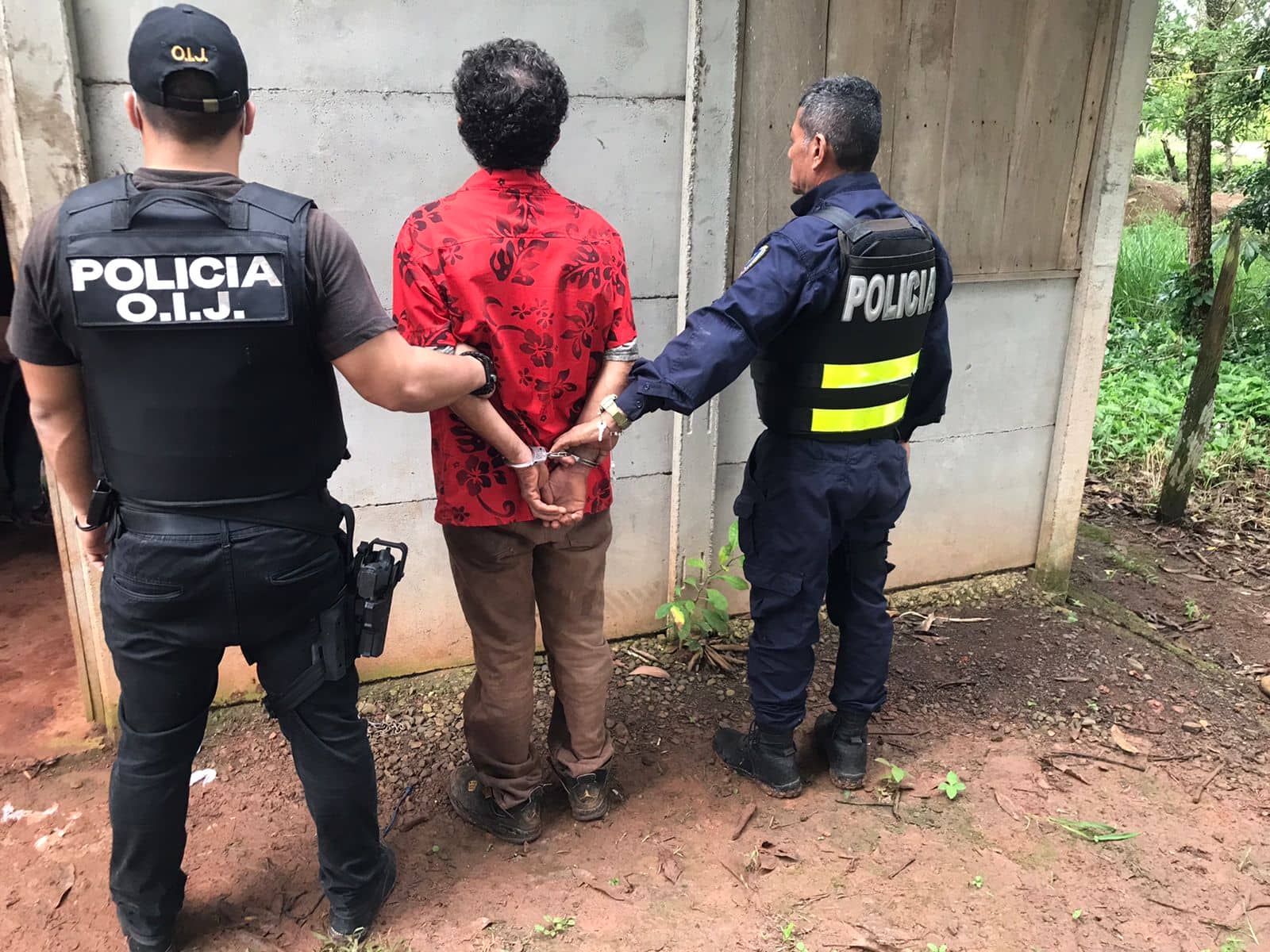 Dos sujetos detenidos por vender droga desde su casa