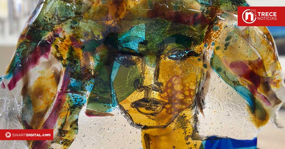 Exposición de vidrio artístico “Fragilidad: Danzando con la luz”